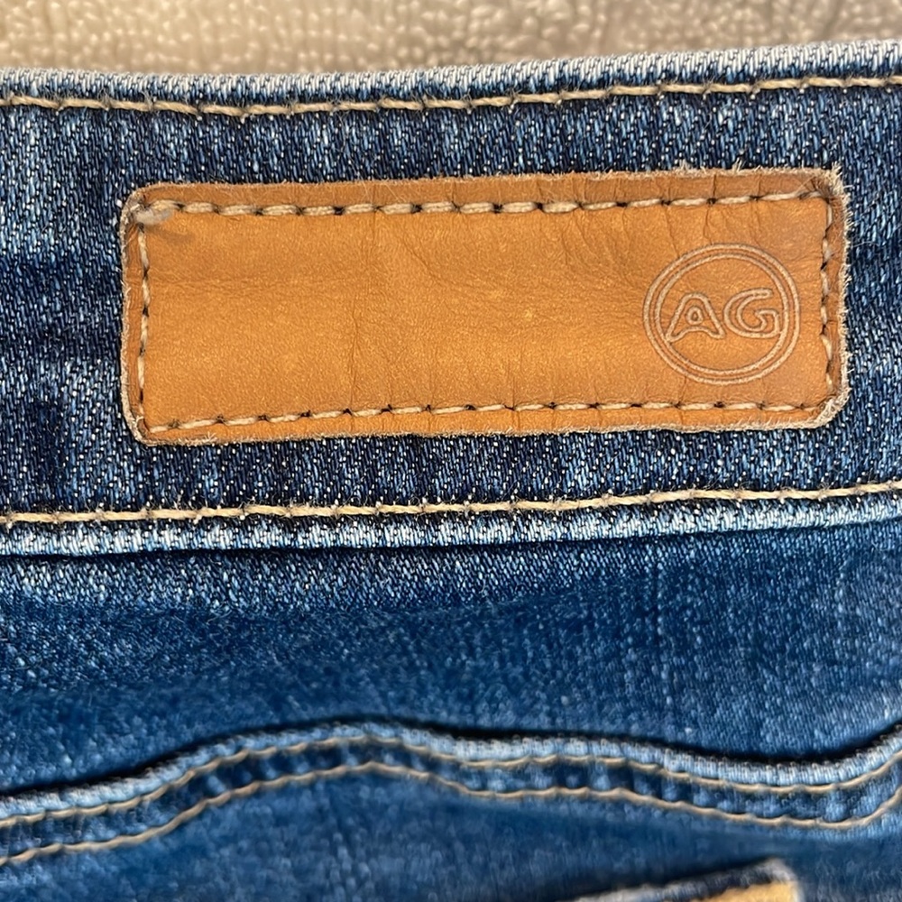 AG The Farrah Skinny Ankle Jeans. High rise skinny ankle ..lots of stretch. 28R - Picture 6 of 13